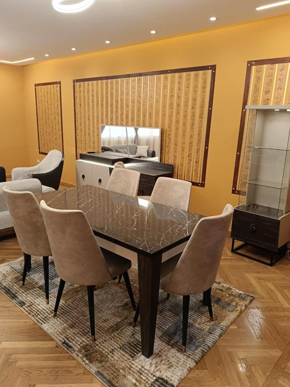Apartment ألترا لوكس بالمهندسين Cairo
